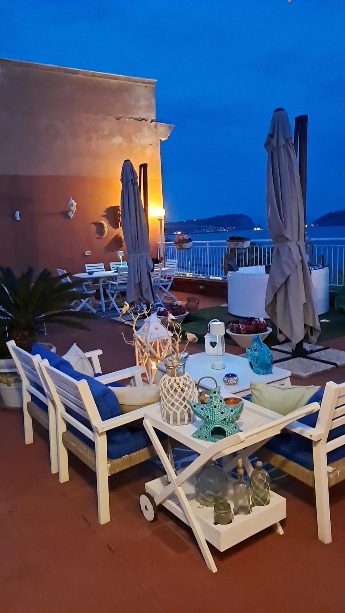 Terrazza Miracapri Apartment Pozzuoli Exterior foto